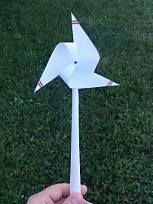 Papierova veterna turbina - model